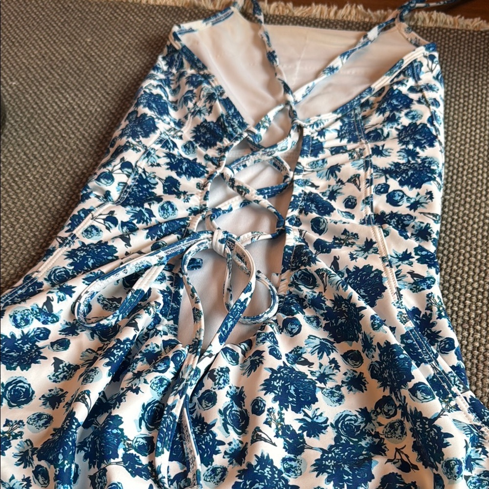 Albion Santorini Weekender one piece swimsuit M - Picture 8 of 10